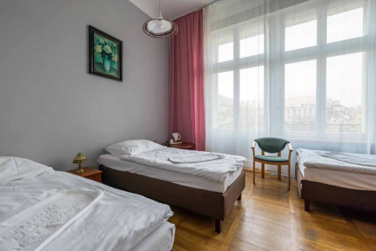 Savoy Wroclaw Hostel Екстериор снимка