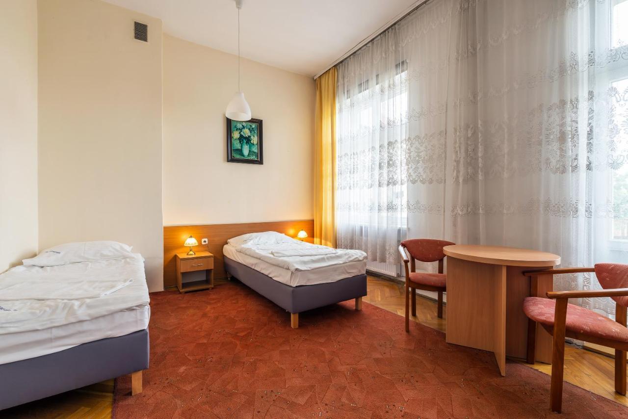 Savoy Wroclaw Hostel Екстериор снимка